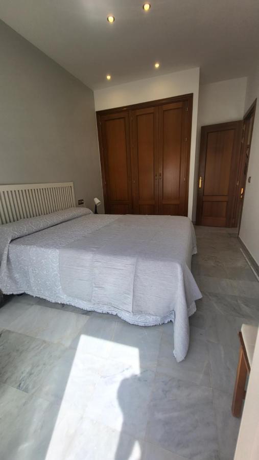 Gigantes 12 Apartment Малага Екстериор снимка